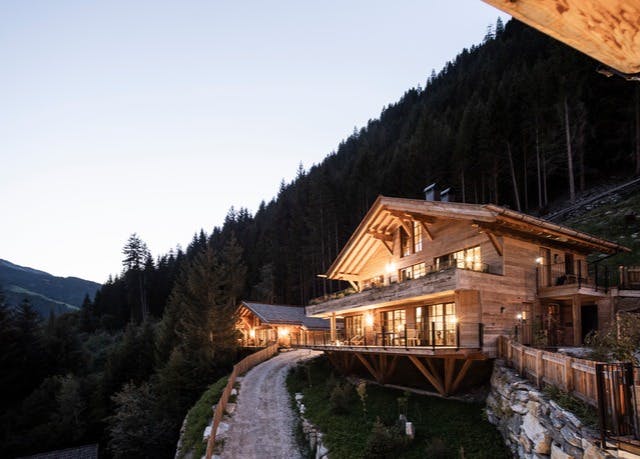 Bezaubernde Berg Chalets In Sudtirol Kostenfrei Stornierbar Top Preise Auf Luxusreisen Secret Escapes