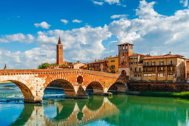 Ponte Pietra, Verona