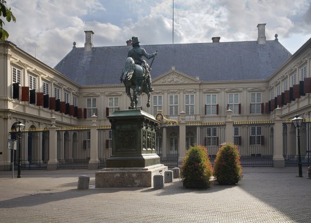 Noordeinde Palace