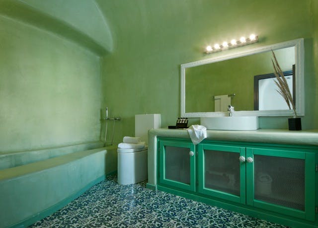 Emerald-Suite mit Außen-Whirlpool