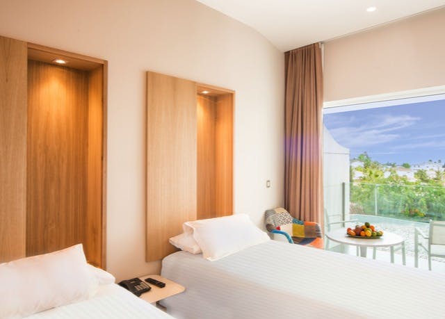 Twin or King Guest room with sea view