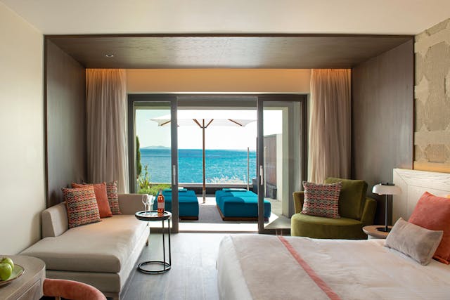 Superior-Doppelzimmer mit Meerblick & Plunge-Pool