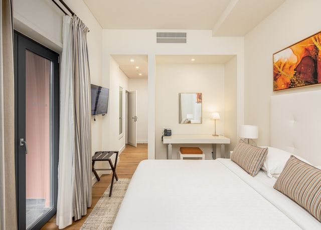 Premium Deluxe suite with resort view
