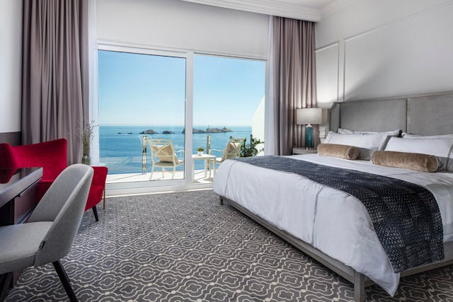 Camera Luxury con balcone e vista mare