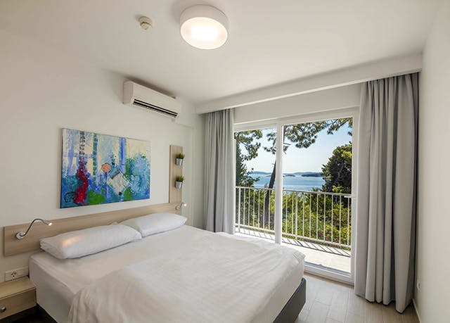 Comfort-rum med balkong mot havet