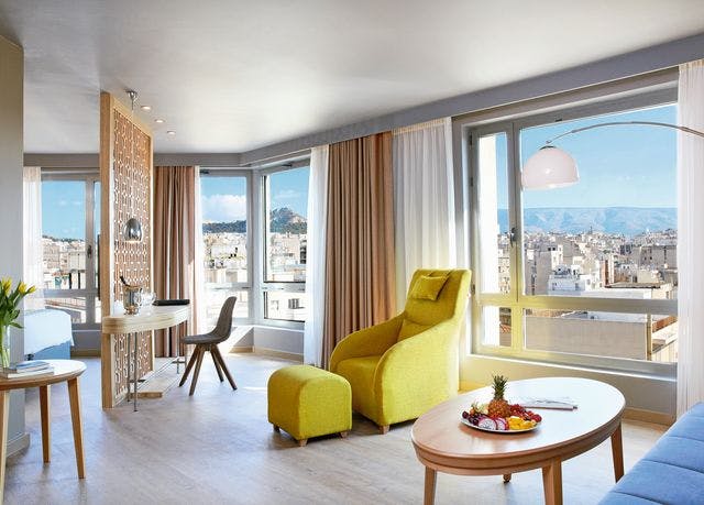 Junior suite with city view