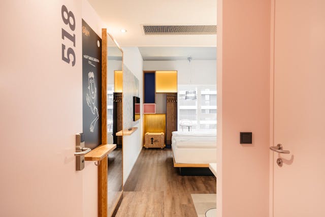 Street-Doppelzimmer