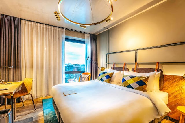 Double room with lake/harbour view
