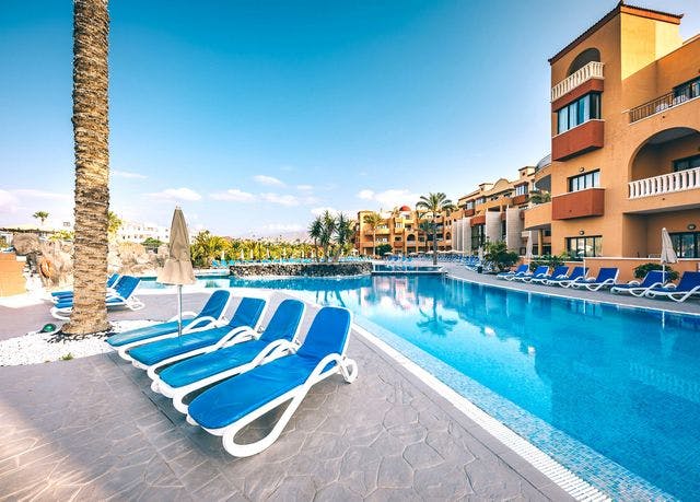 Relaxing South Tenerife Apartment Stay For Up To Four Guests 