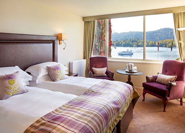 Super Deluxe room with lake view