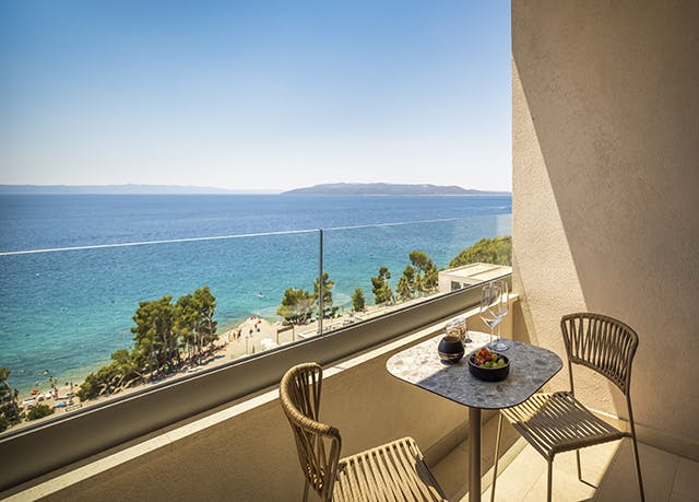 Luxury-rum med balkong och havsutsikt