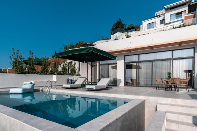 Supreme-Suite mit Panoramablick & Privatpool