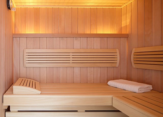 Großes-Glück-Blätterrauschen-Apartment mit privater Sauna