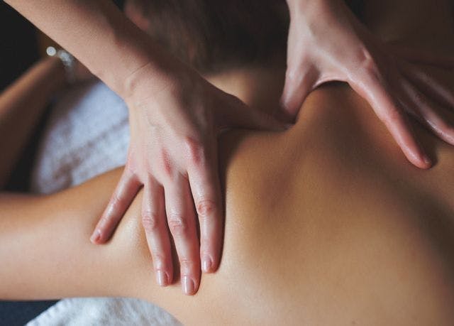 Massage - optionales Extra (beispielhafte Darstellung)
