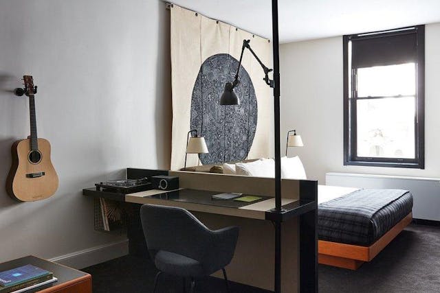 Medium King room