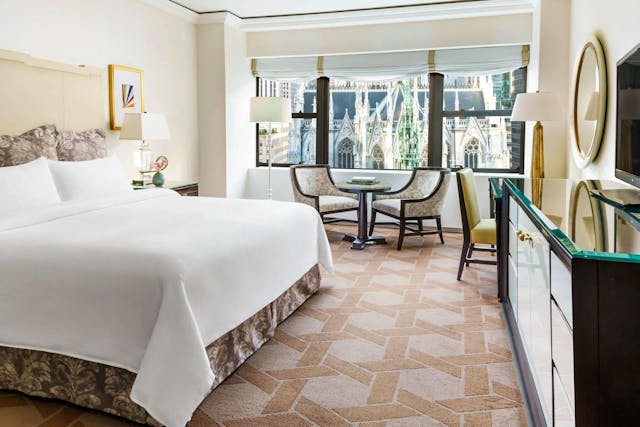 Cathedral King View room