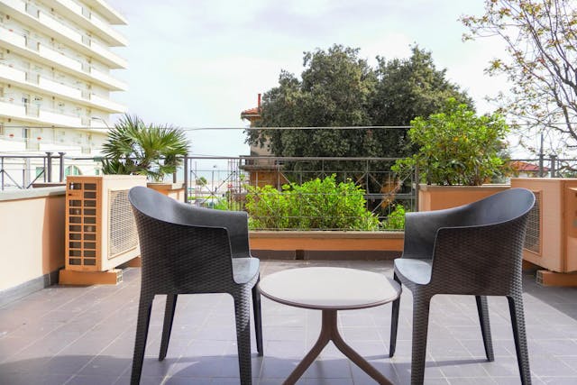 Deluxe room with sea view and balcony