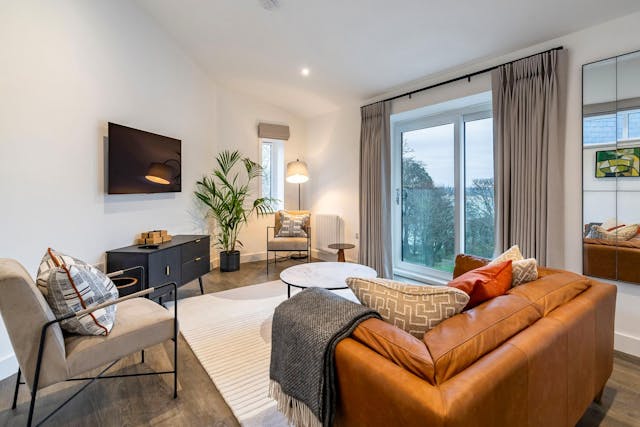Two-Bedroom lodge with sea view