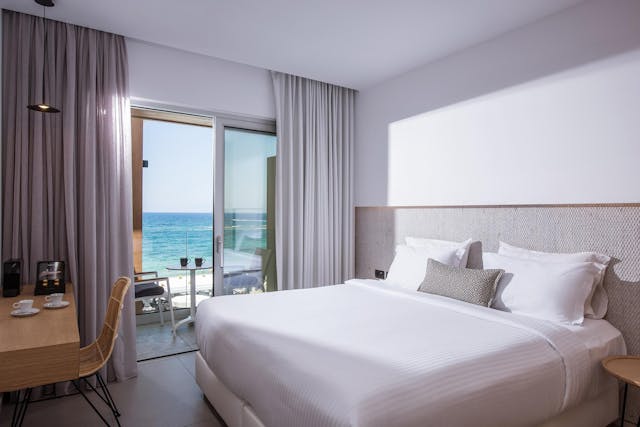 Superior-Doppelzimmer mit Swim-up-Pool oder Meerblick