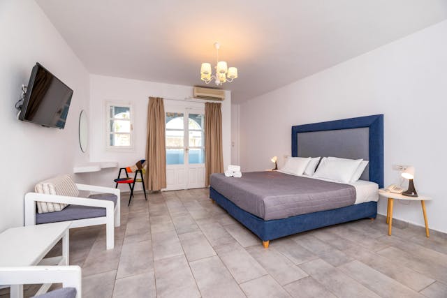 Honeymoon suite with private pool