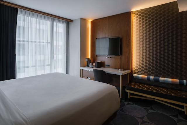 Standard King room