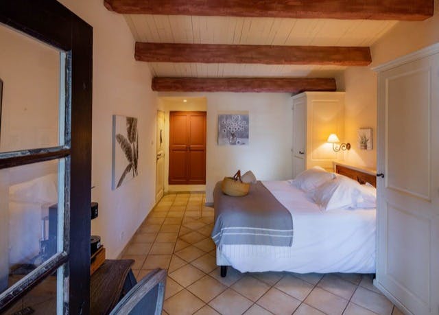 Charming Provence Stay In A 12th Century Romanesque Abbey Save