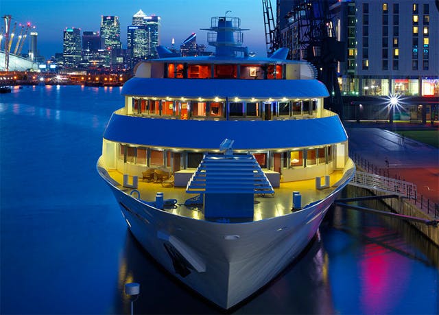 yacht cruise london