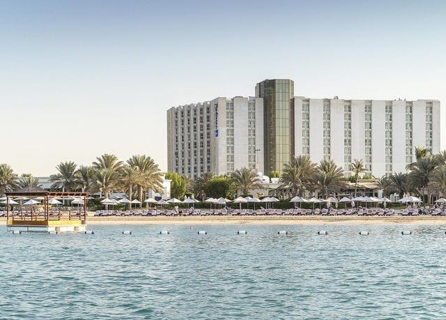 Glitzy Abu Dhabi Stay On The Luxe Corniche Save Up To 70 On